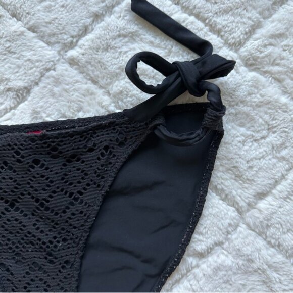 Victoria's Secret | Black Tie side Crochet Bikini Bottoms | Size Medium - Picture 5 of 8